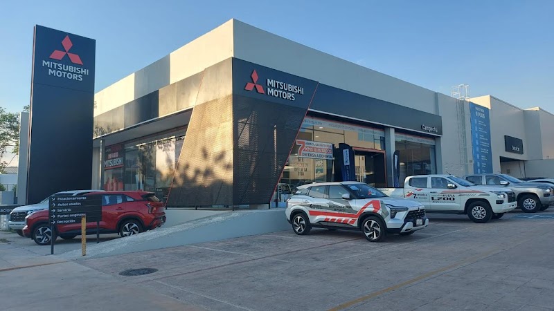 MITSUBISHI CAMPECHE